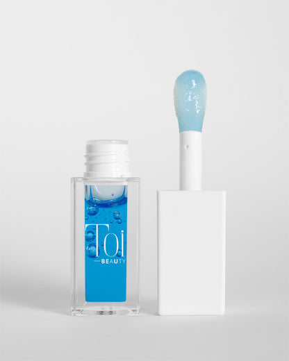 Lip oil for dry lips