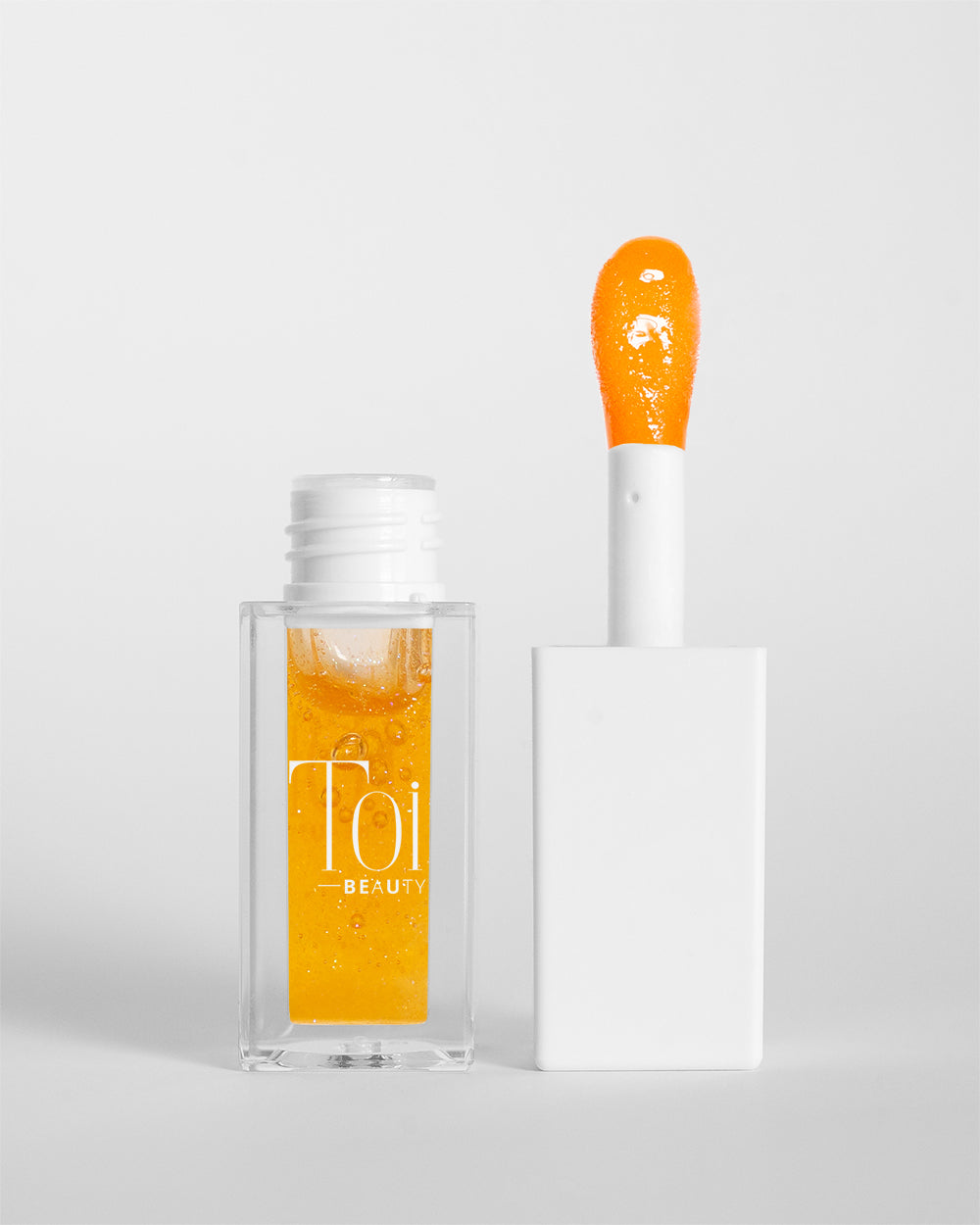 Lip oil for dry lips