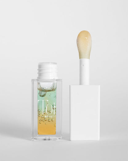 Lip oil for dry lips